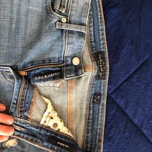 Lucky brand jeans. Ava skinny. Light/distressed wash. Size 4/27. Super stretchy!